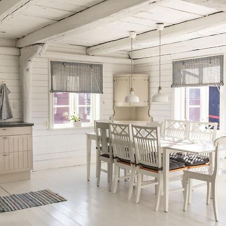 Bergs Gard & Hallsvikens Gard Vasterljung Ngoại thất bức ảnh
