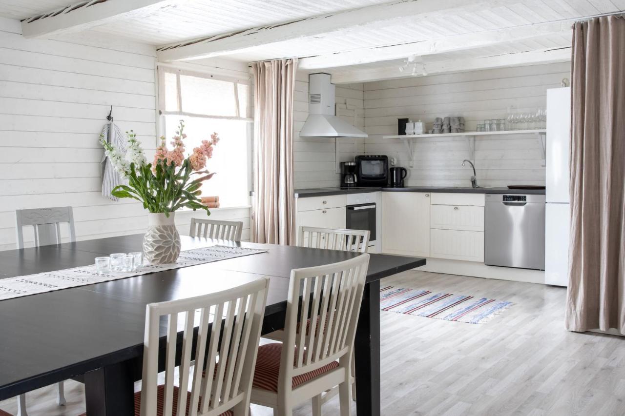 Bergs Gard & Hallsvikens Gard Vasterljung Ngoại thất bức ảnh